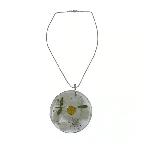 Floral Preservation Art-to-Wear Statement Necklace Daisy Fauna Resin Pendant 20" - Picture 4 of 6